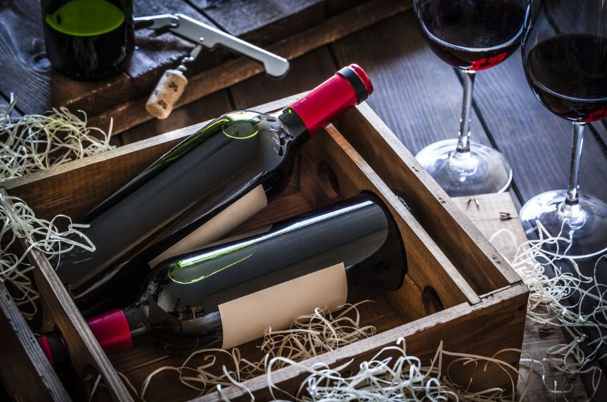 Choosing the Right Wine Bottle for Engraved Personalization